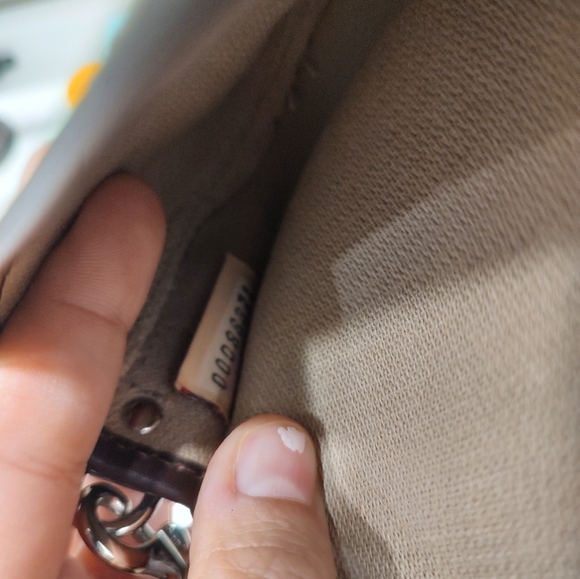 😍 Vintage Y2K GUC Dooney & Bourke Brand Signature Monogram Canvas Wristlet - Picture 8 of 8